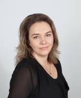 Леусс Линда Е.