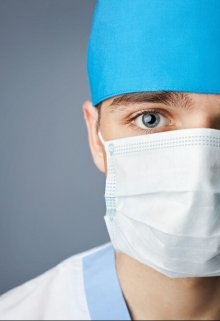 Он, как обычный студент жил, не напрягаясь учебой. Хотел взять всё от жизни, потусить и получить удовольствие. Странный диалог с неизвестным дедом изменил его... Диалог по душам