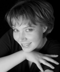 С дебильным лицом